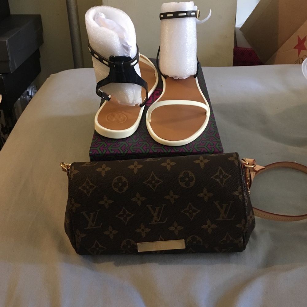 Tory Burch Jellies 🎉sale